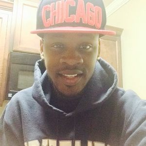 Meet your Posher, Derrick